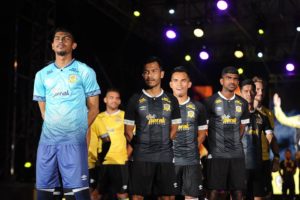 jersi perak 2019